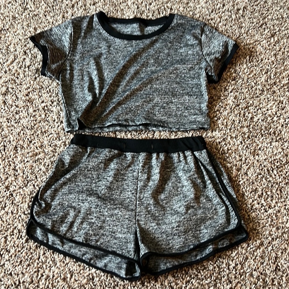 2-piece grey set